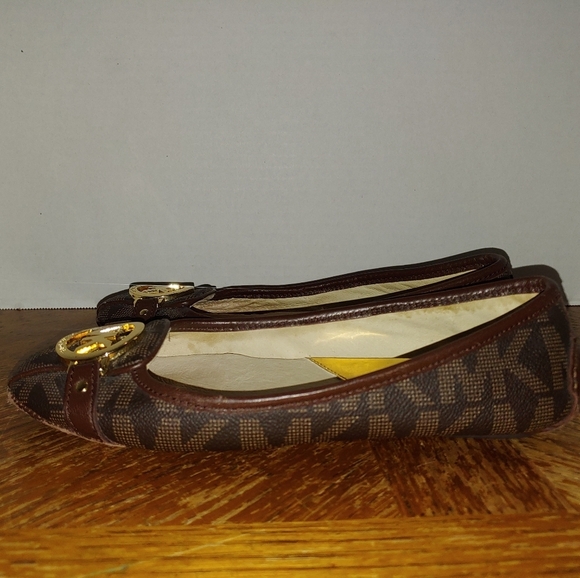 MICHAEL KORS Fulton Flats sz6.5 - Picture 2 of 12